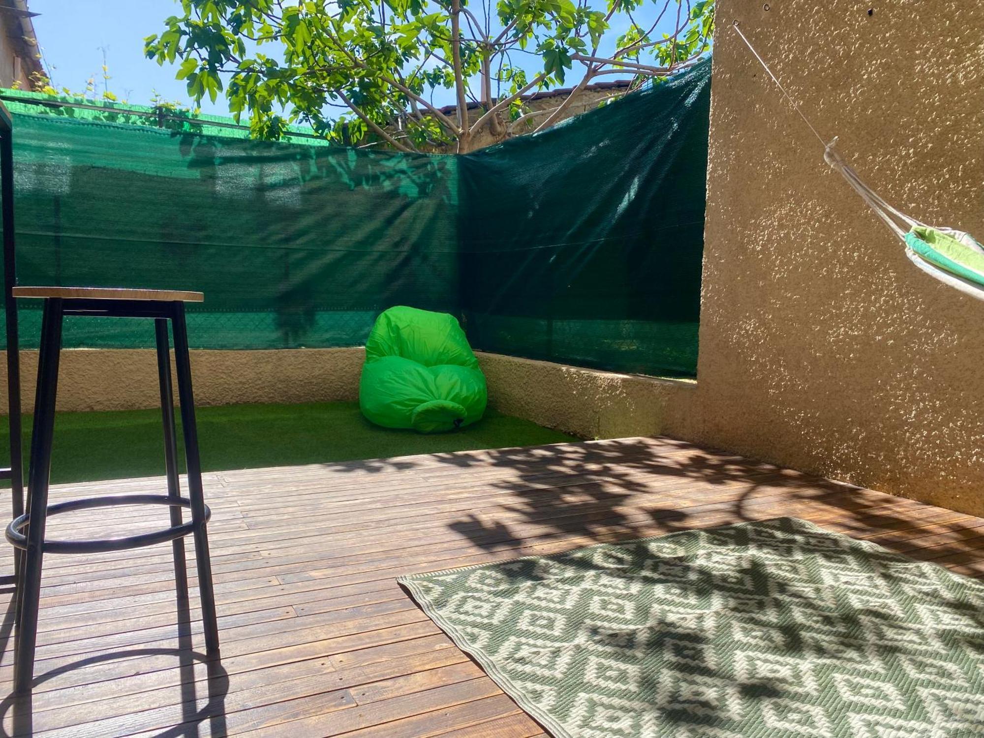 Confortable T2 Avec Jardin Amenage Lézignan-Corbières Exteriér fotografie